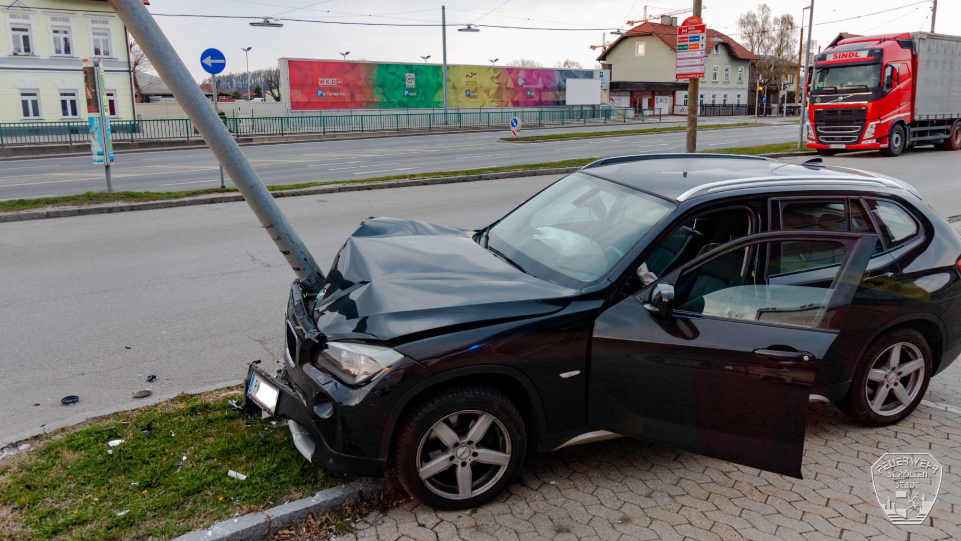 2020 04 03 TE PKW Bergung Porschestrasse 9943