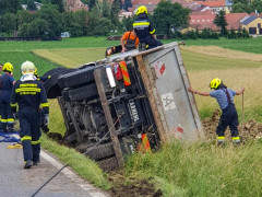 2020 06 22 TE LKWBergung Ollern 7