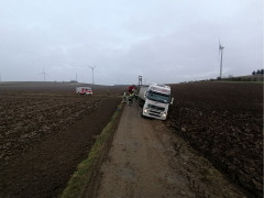 2020 12 21 LKW Bergung gro  hain  1 