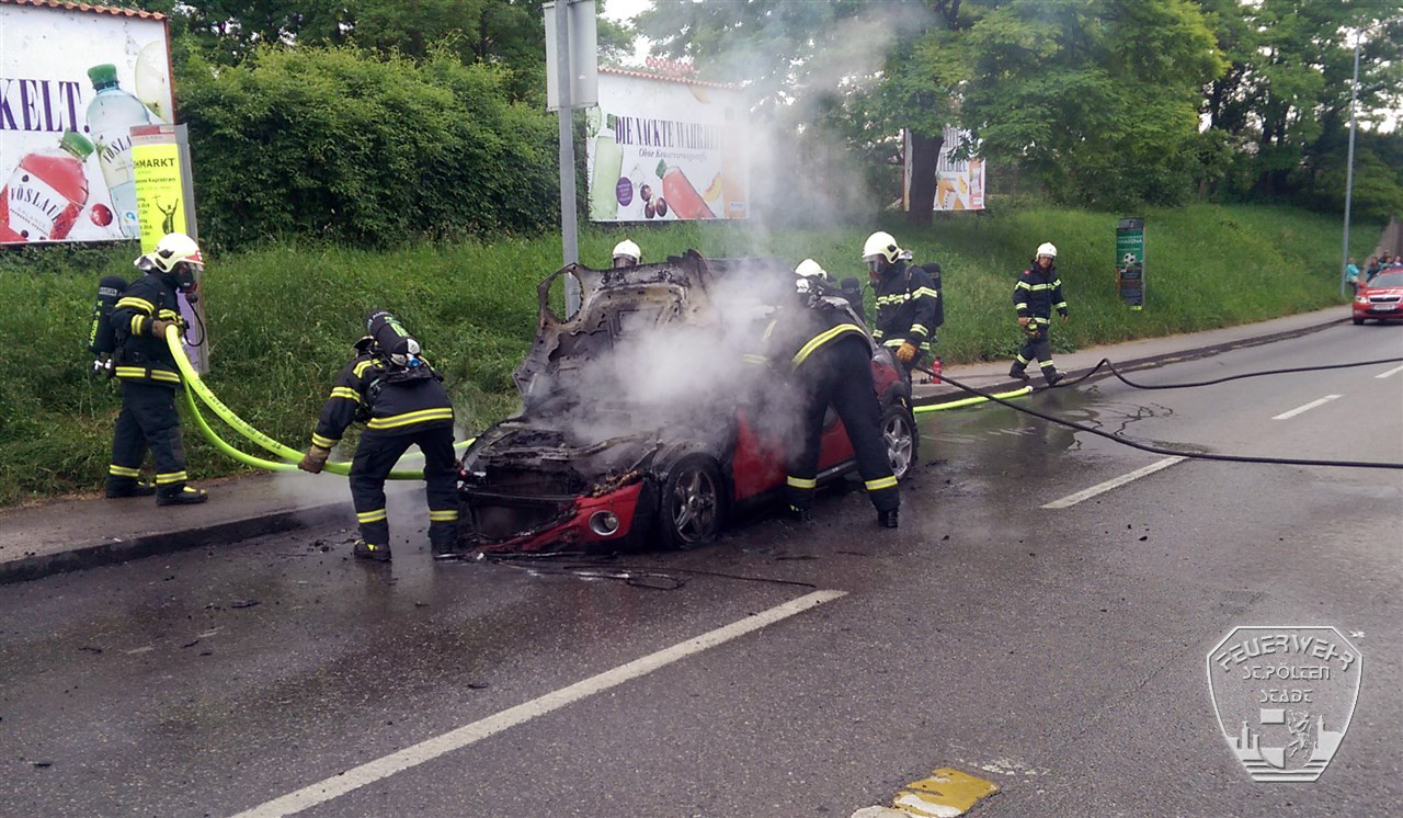2016 06 09 Fahrzeugbrand 3 klein