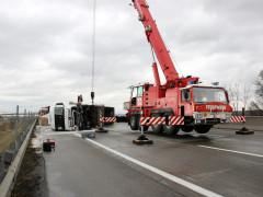 2017 03 10 LKW umgekippt  5 