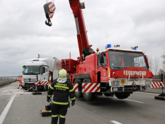 2017 03 10 LKW umgekippt  13 